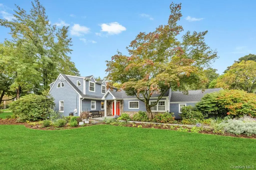 12 Teapot Lane, Smithtown, NY 11787 - Image #1