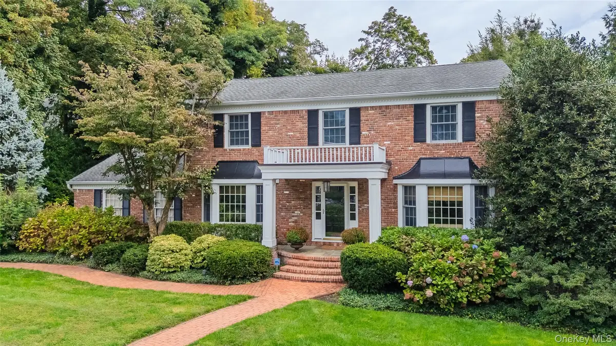 336 Bay Avenue, Huntington Bay, NY 11743 - Image #1