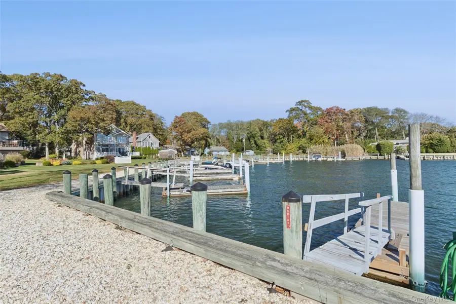 16 Primrose Lane, Aquebogue, NY 11931 - #3