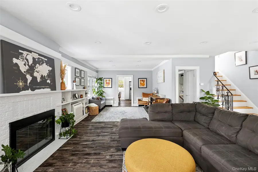 142 Rocklyn Avenue, Lynbrook, NY 11563 - Image #2