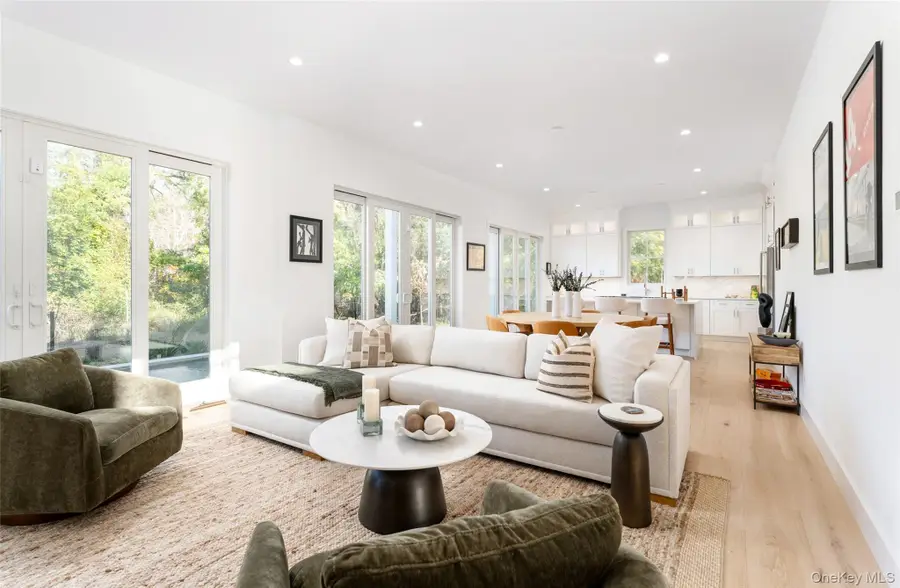 37 Peconic Bay, Southampton, NY 11968 - Image #2