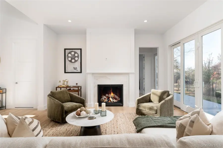 37 Peconic Bay, Southampton, NY 11968 - Image #3