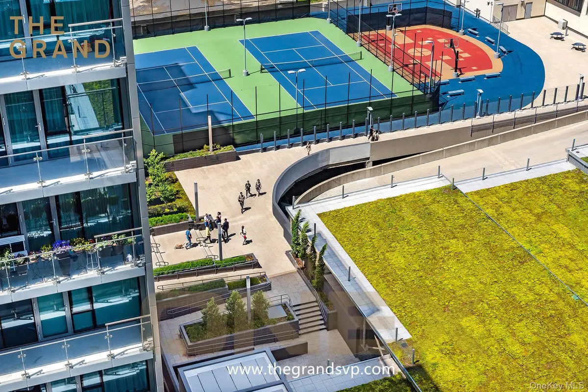 13105 40th Road #10A, Flushing, NY 11354 - Image #1