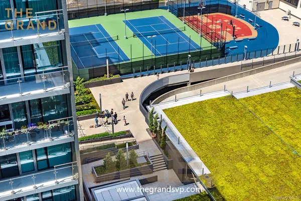 13105 40th Road #10A, Flushing, NY 11354