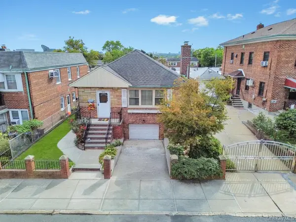 120-28 Graham Court, Flushing, NY 11354