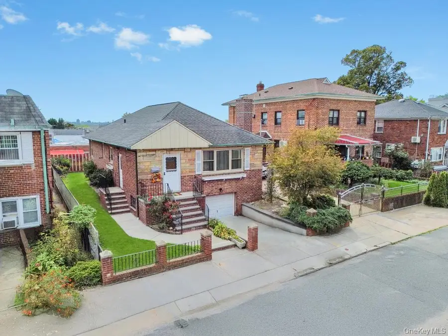 120-28 Graham Court, Flushing, NY 11354 - #2
