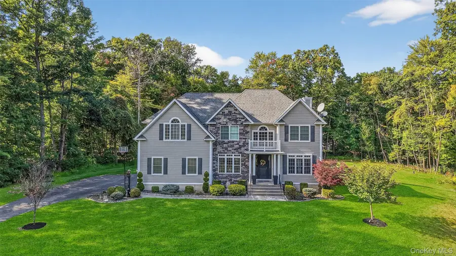 93 Shagbark Lane, Hopewell Junction, NY 12533 - Image #3