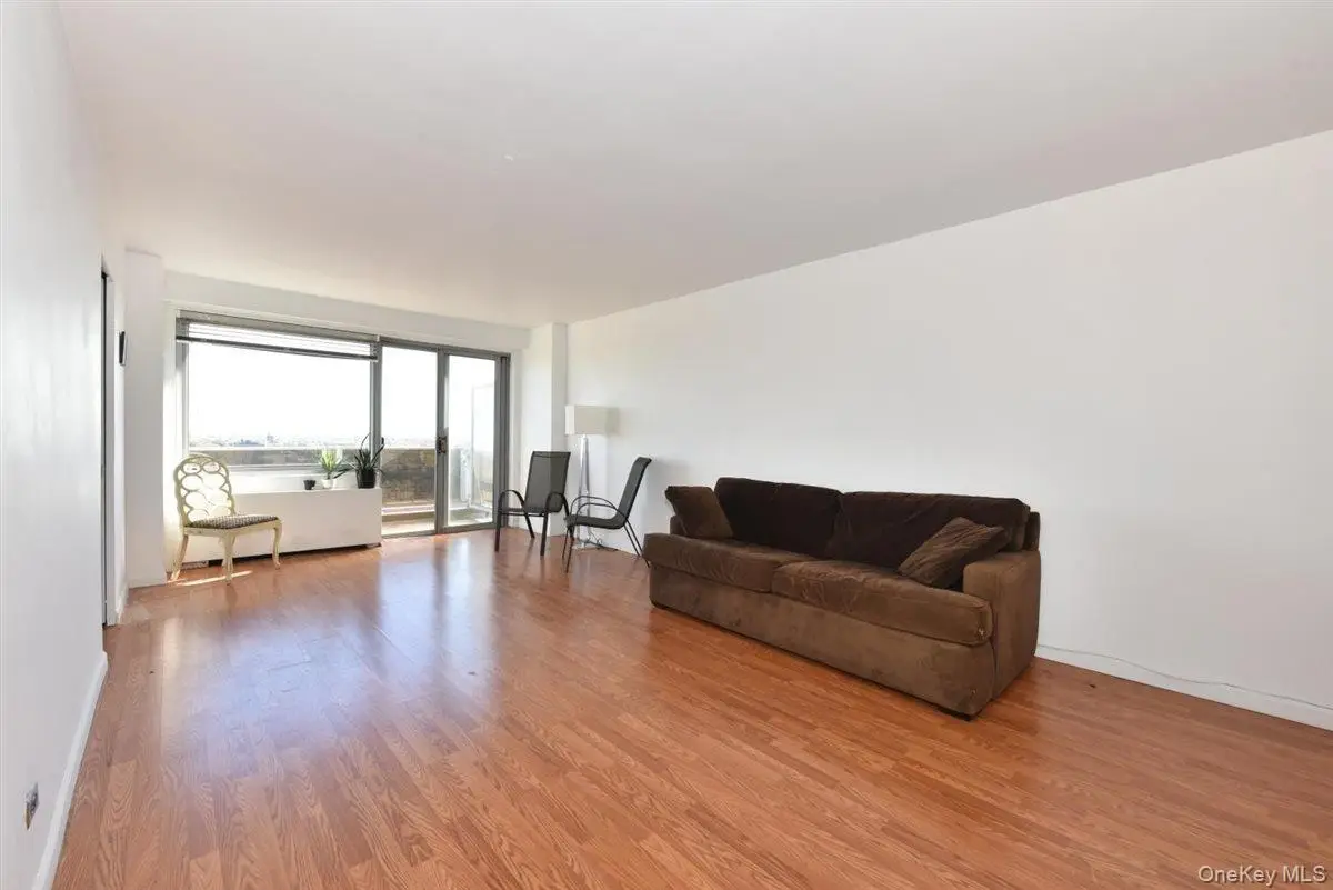 175-20 Wexford Terrace #16L, Jamaica, NY 11432 - Image #1
