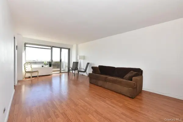 175-20 Wexford Terrace #16L, Jamaica Estates, NY 11432