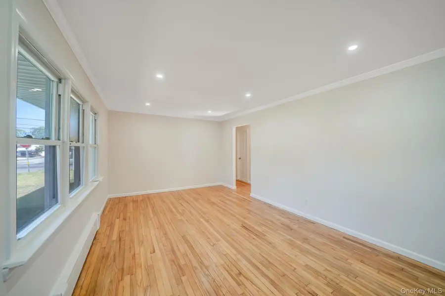 2 W Walnut Street, Islip, NY 11751 - Image #3