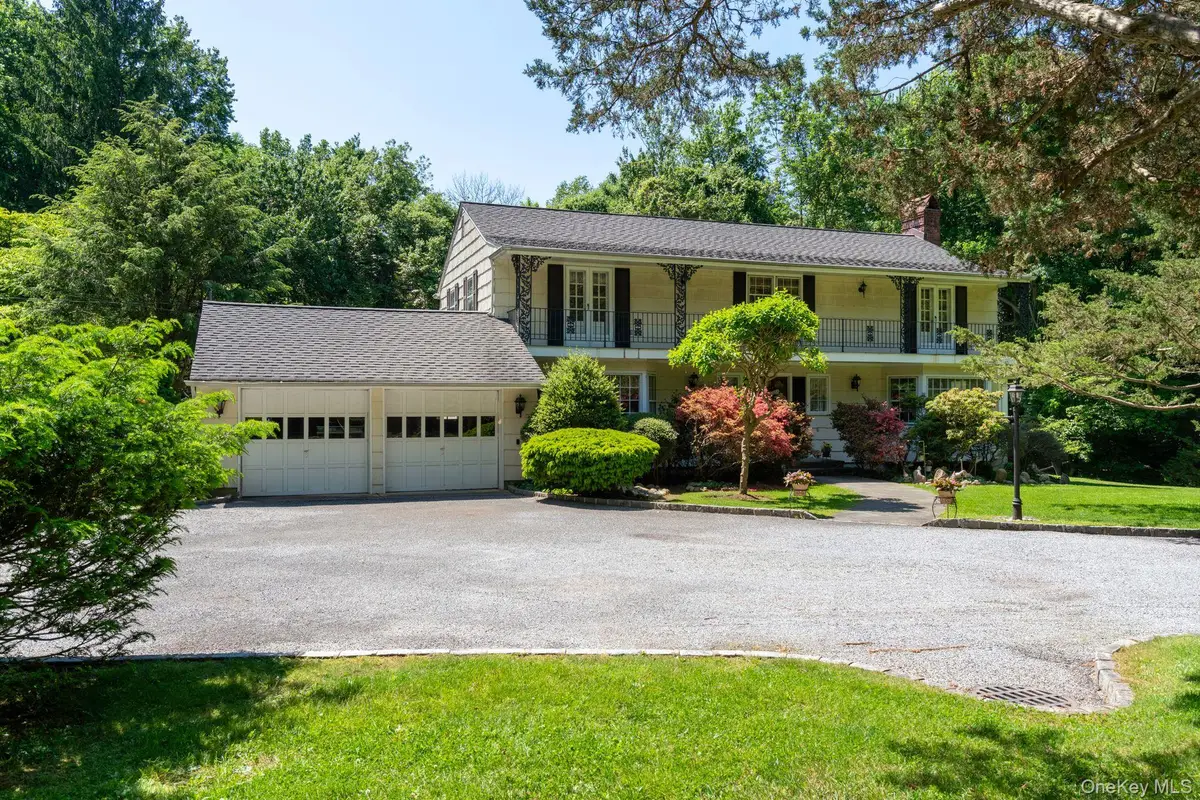 4 Pippin Lane, Lloyd Harbor, NY 11743 - Image #1