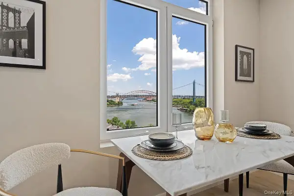 26-15 4 Street #5A, Astoria, NY 11102