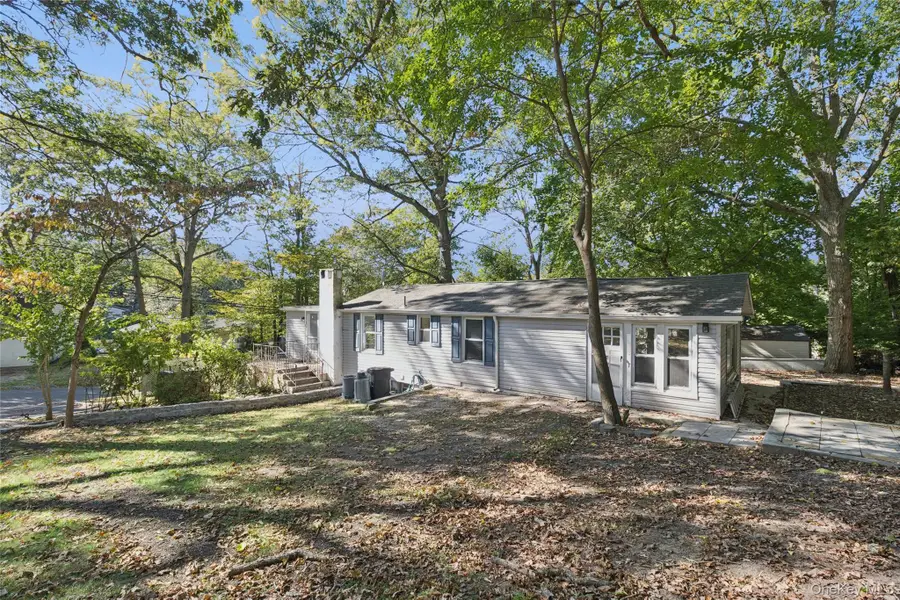 7 Yucca Road, Rocky Point, NY 11778 - #3