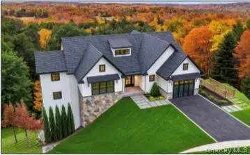 91 Fernwood Lane, Flower Hill, NY 11576 - Image #1