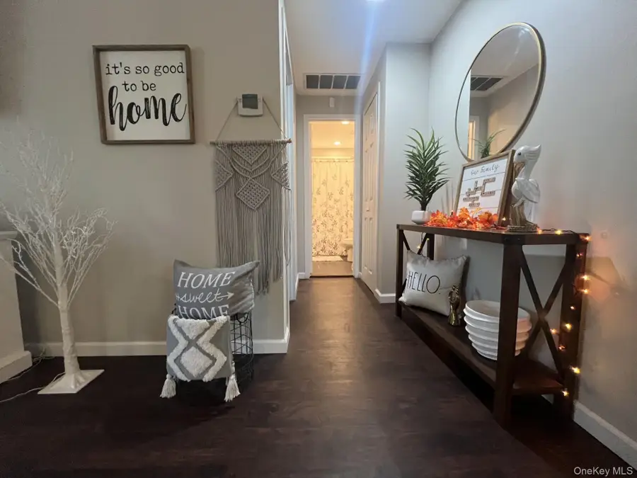 129 Golf Lane, Medford, NY 11763 - Image #2