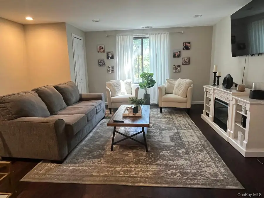 129 Golf Lane, Medford, NY 11763 - Image #3