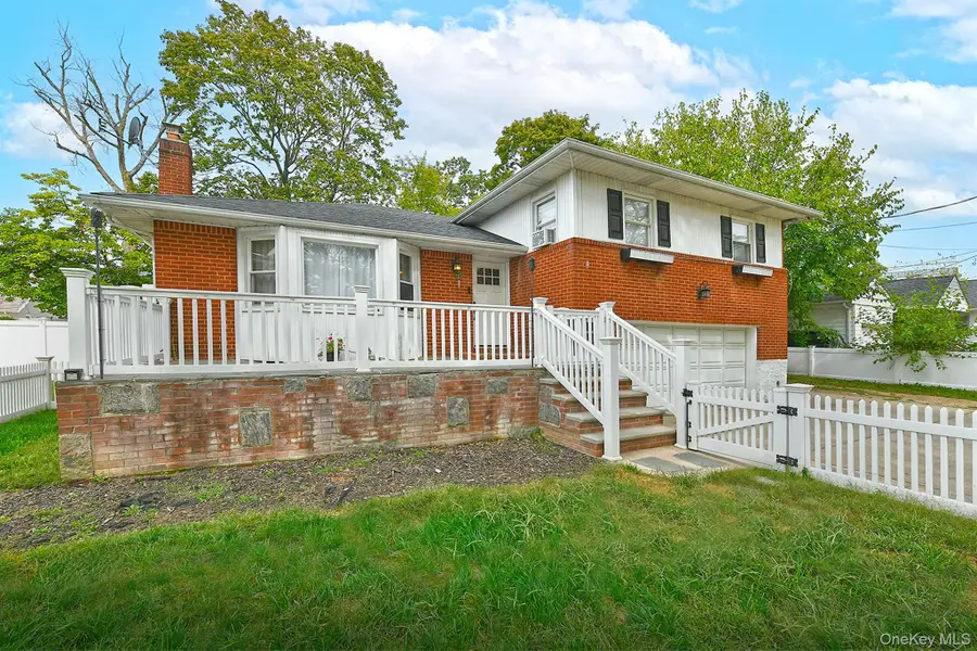 147 Brookside Drive, Valley Stream, NY 11581 - Image #2