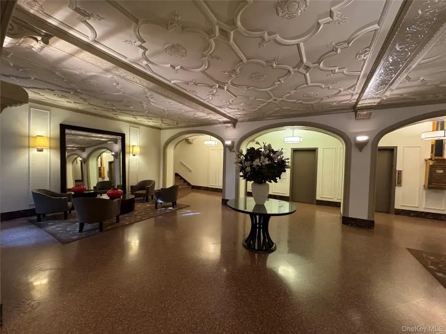 333 E 53rd Street #5C, Manhattan, NY 10022 - Image #3