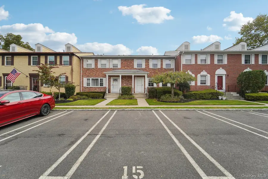 463 Hopi Court, Suffern, NY 10901 - Image #2