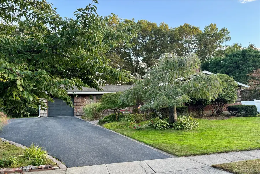 21 Fuller Street, Dix Hills, NY 11746 - Image #2