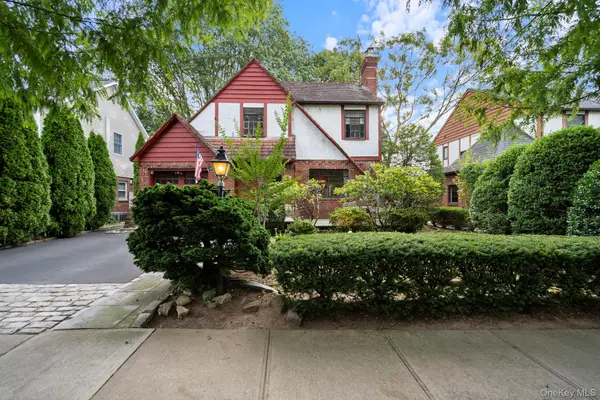 304 Kilburn Road S, Garden City, NY 11530