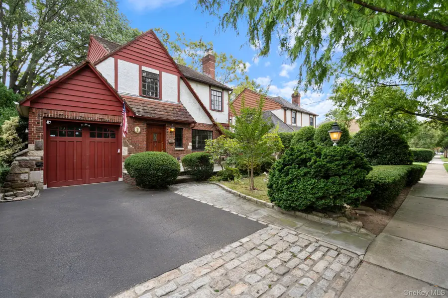 304 Kilburn Road S, Garden City, NY 11530 - Image #2