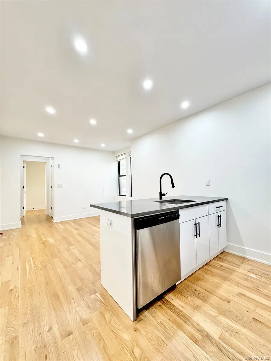 32-86 33rd Street #F8, Astoria, NY 11106 - Image #2