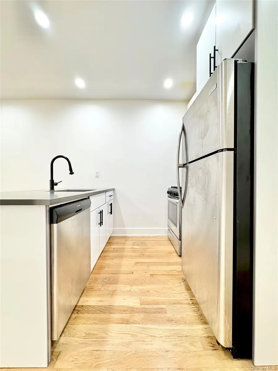 32-86 33rd Street #F8, Astoria, NY 11106 - Image #3