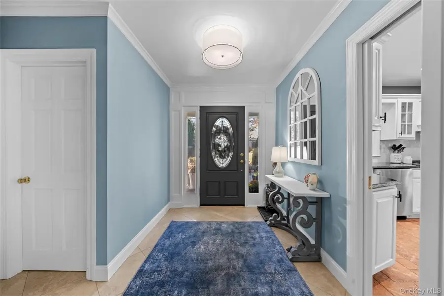 156 Cabot Road, Massapequa, NY 11758 - Image #3