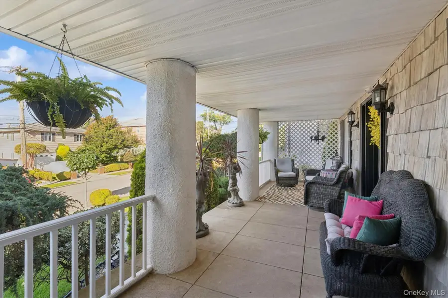 5211 Redfield Street, Douglaston, NY 11362 - Image #2