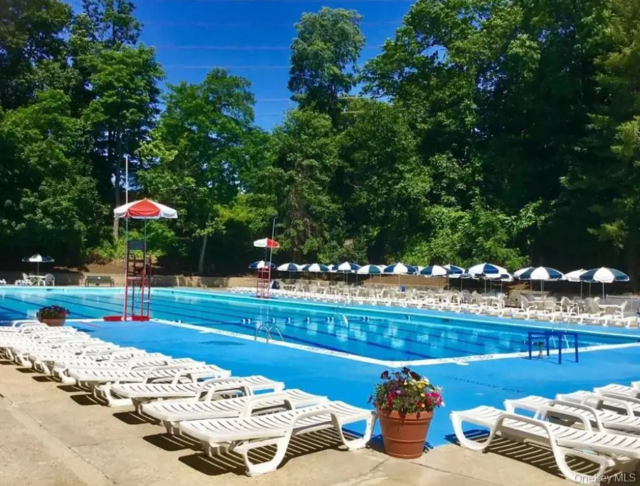 2 Sadore Lane #1R, Yonkers, NY 10710 - Image #3