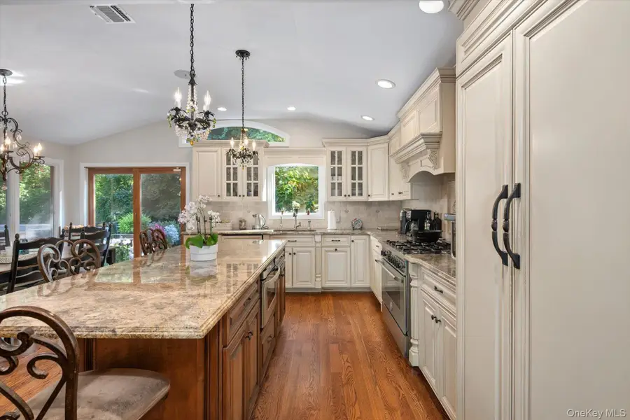 4 Whittock Lane, Melville, NY 11747 - Image #3