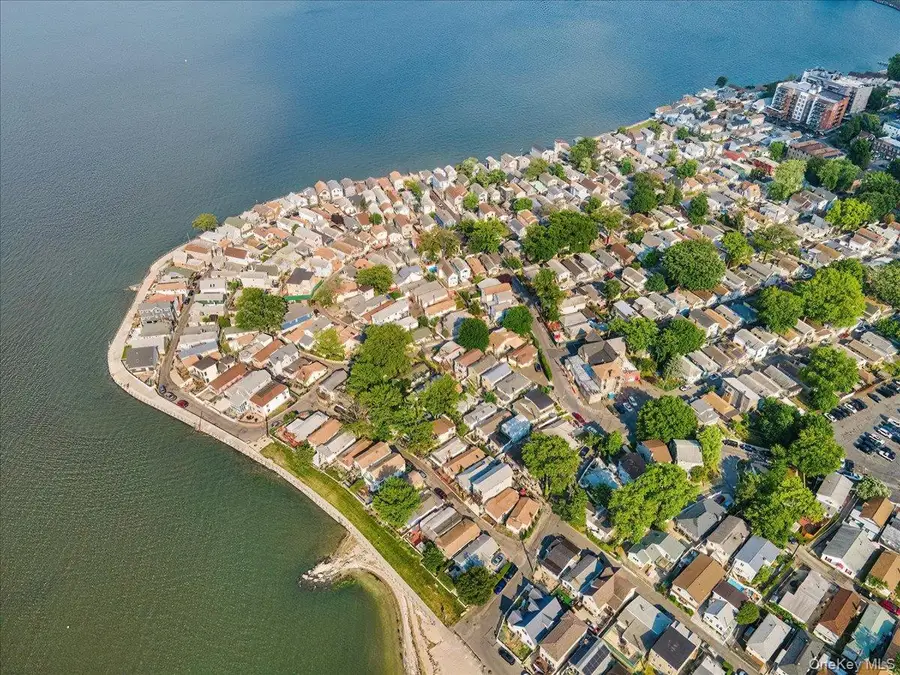 64D Edgewater Park #64D, Bronx, NY 10465 - Image #2