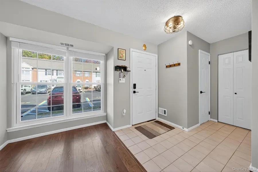 64 Yorkshire Terrace, Washingtonville, NY 10992 - Image #2