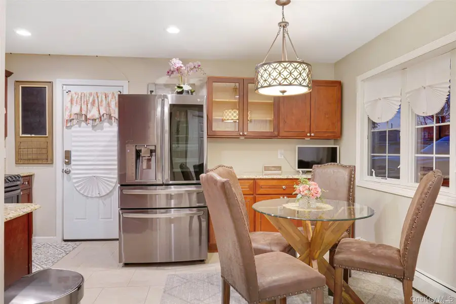 18 Plow Lane, Levittown, NY 11756 - Image #3