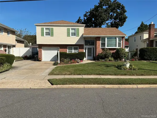 537 Church Street, Westbury, NY 11590