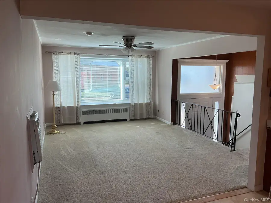 537 Church Street, Westbury, NY 11590 - Image #2