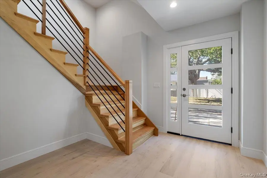 7 Sherborne Place, Island Park, NY 11558 - Image #2