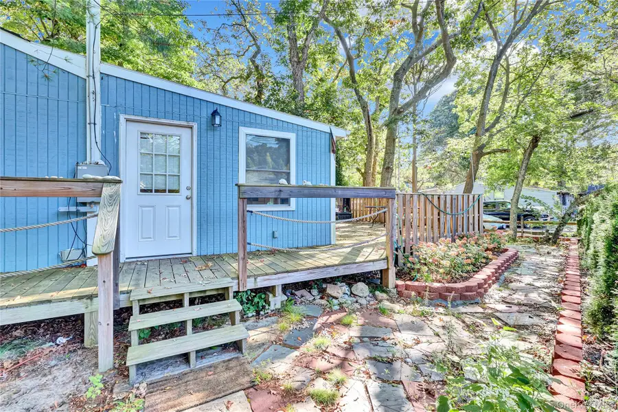 28 Hillcrest Drive, Baiting Hollow, NY 11933 - #2