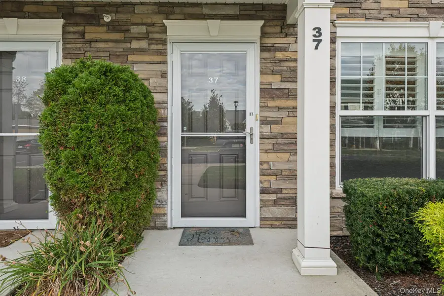 37 Weatherby Lane, Central Islip, NY 11722 - Image #2