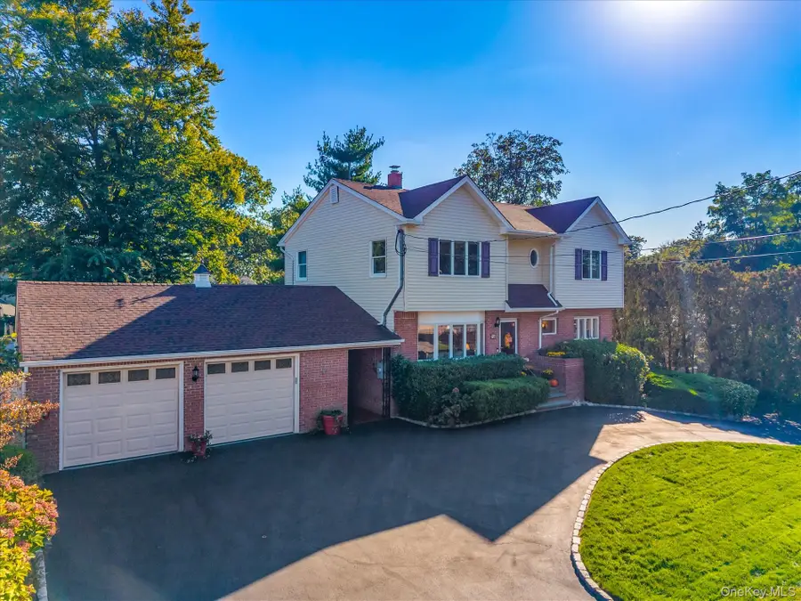 18 Violet Road, Bayville, NY 11709 - Image #3