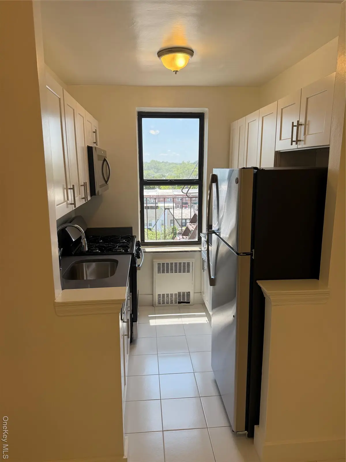 71-11 Yellowstone Boulevard #7R, Forest Hills, NY 11375 - Image #1