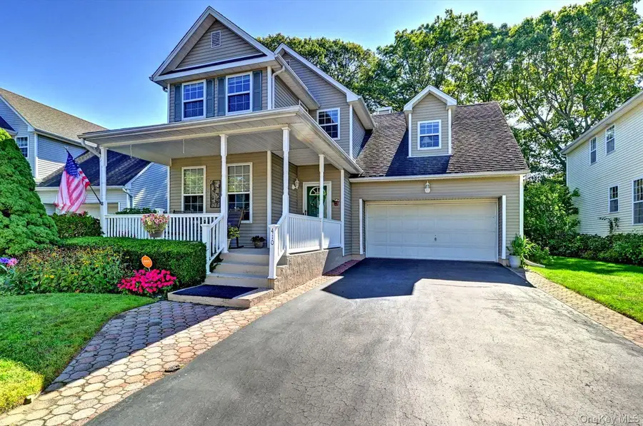 410 Mystic Way, Bay Shore, NY 11706 - Image #3