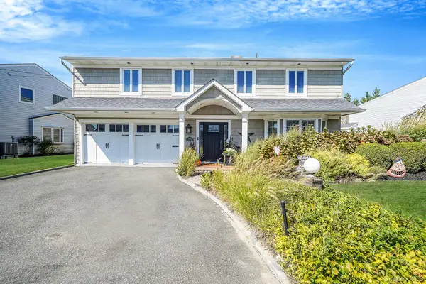 4000 Greentree Drive, Oceanside, NY 11572