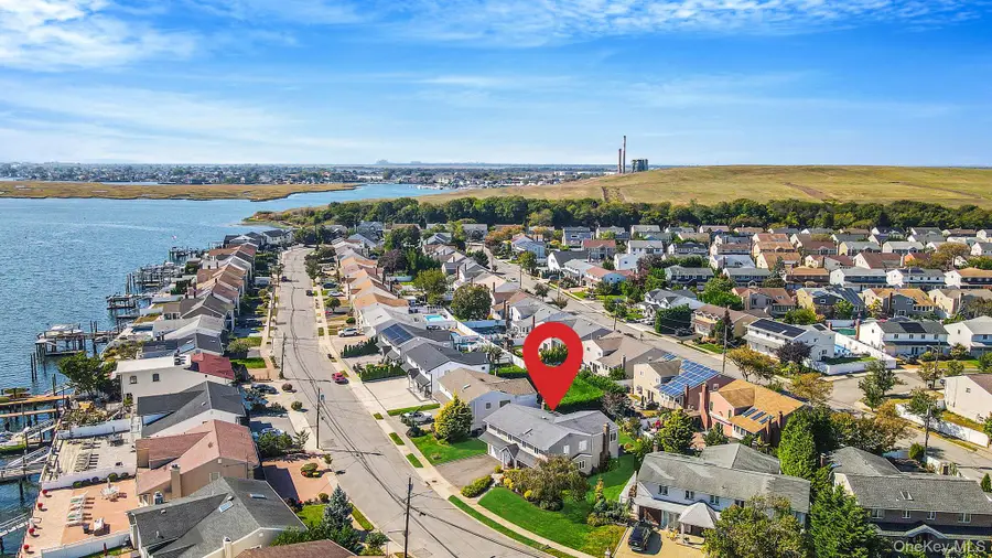 4000 Greentree Drive, Oceanside, NY 11572 - Image #3