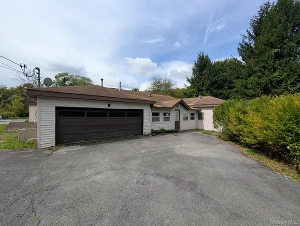 469 Eatontown Road, Port Jervis, NY 12771