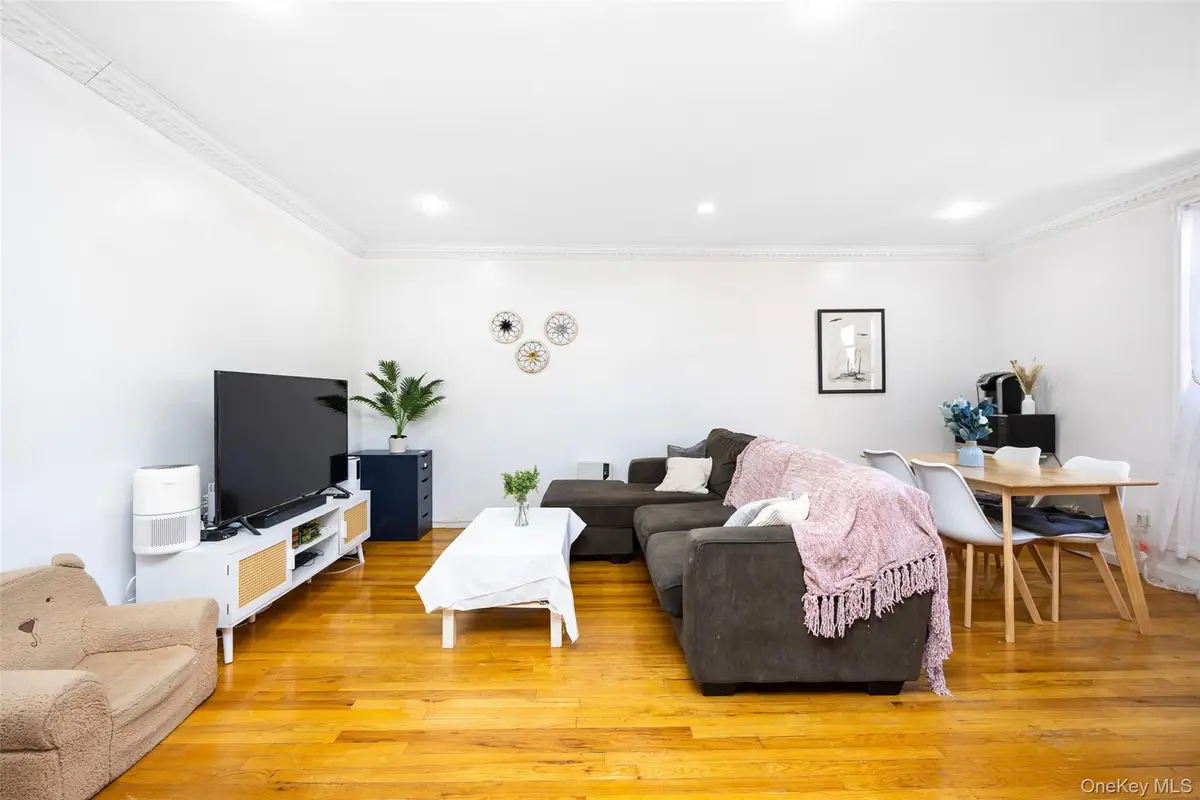 150-15 72 Rd #5F, Flushing, NY 11367 - Image #1