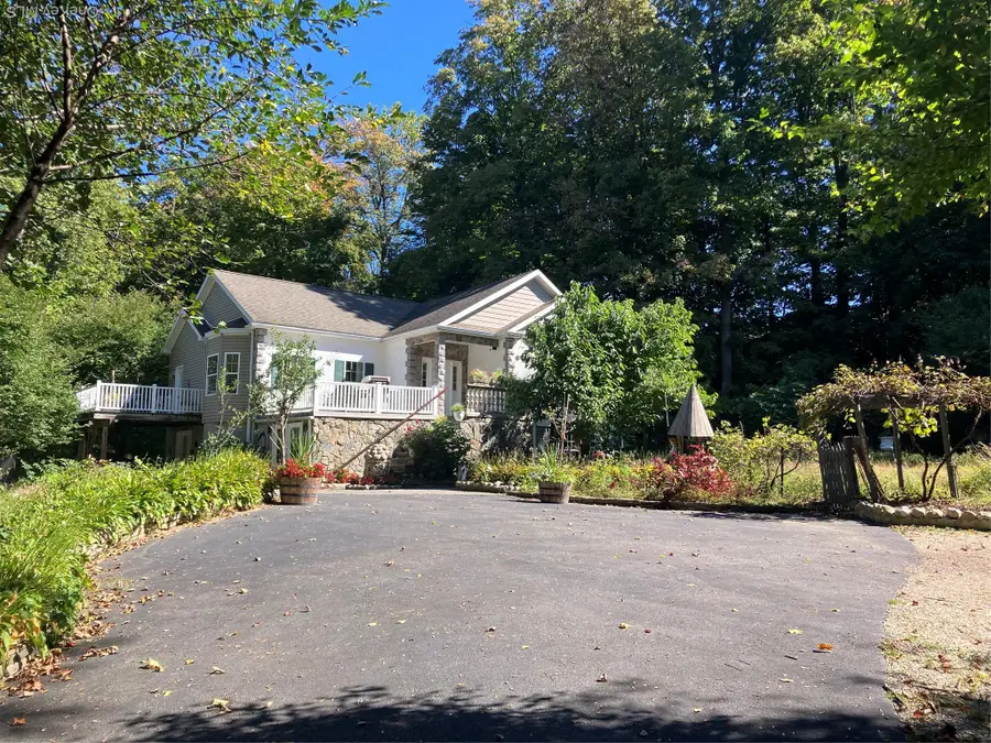 19 Stevenkay Place, Fishkill, NY 12524 - Image #2