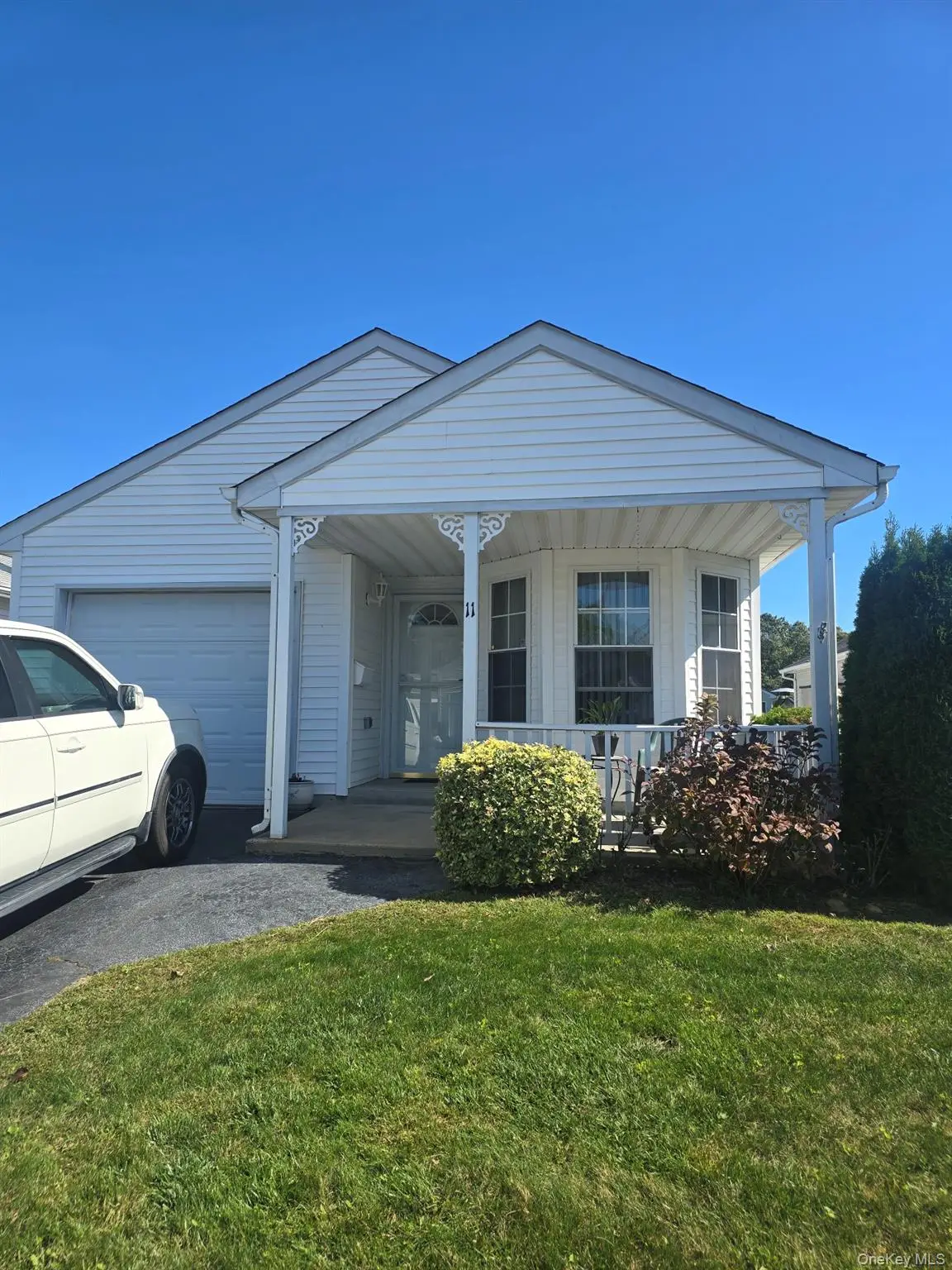 11 Willow Court, Manorville, NY 11949 - Image #1