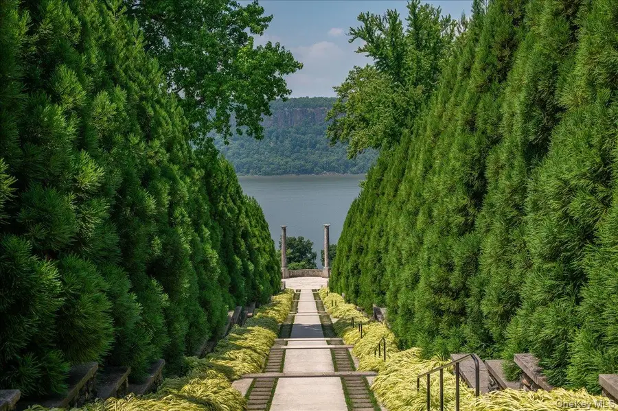 1200 Warburton Avenue #21, Yonkers, NY 10701 - Image #3